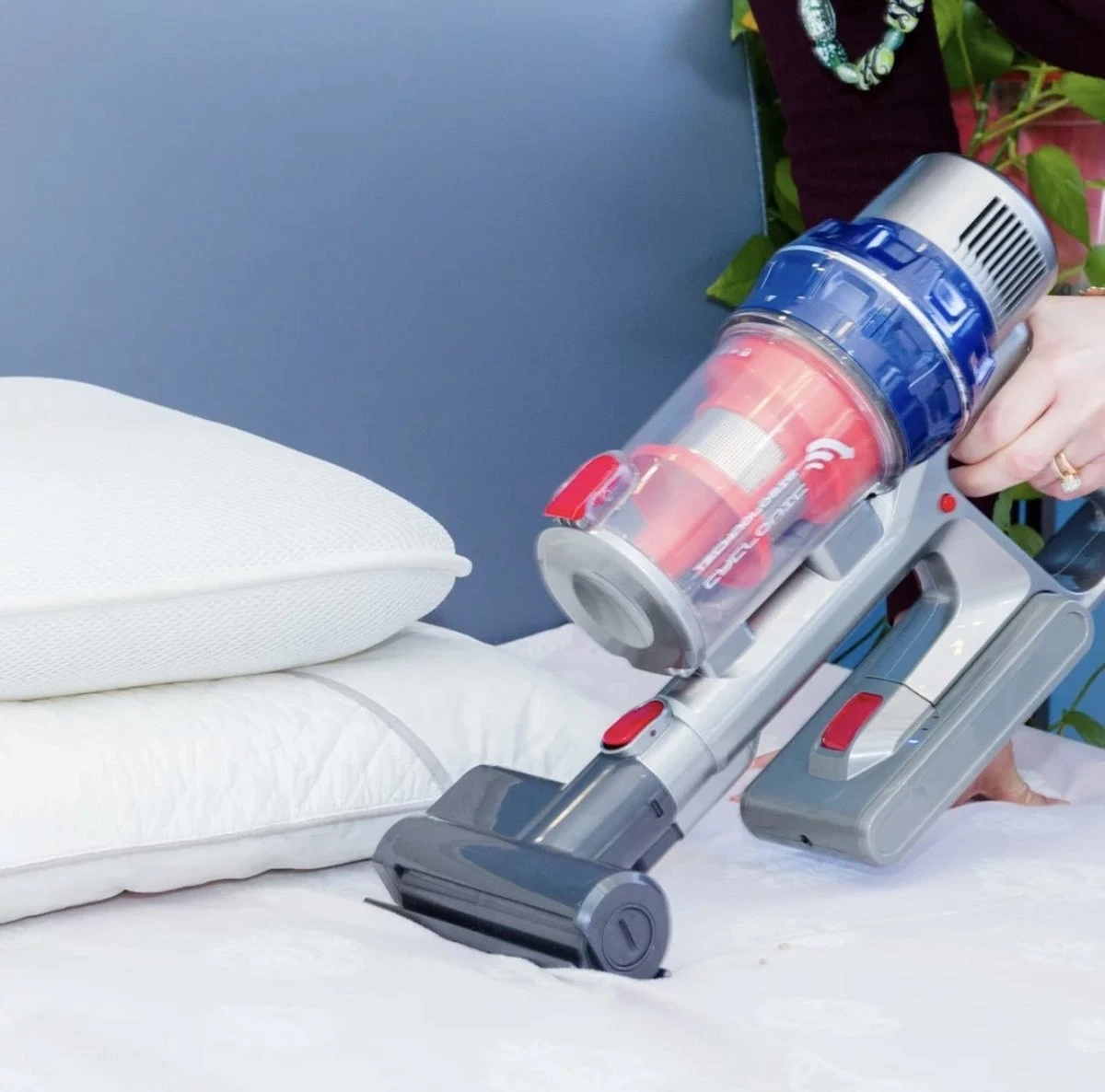 Aspirateur - Sans Fil - Aspirateur Balai - Puissant - Aspirateur à Main Sans Sac - Nettoie Les Coins Et Le Sol En Douceur 6 Aspirateur - Sans Fil - Aspirateur Balai - Puissant - Aspirateur à Main Sans Sac - Nettoie Les Coins Et Le Sol En Douceur – Image 4