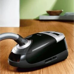 Miele Complete C2 Black Pearl PowerLine - SFAF3 4,5 L Aspirateur Réservoir Cylindrique Sec 890 W Sac à Poussière -Nettoyage Produits Boutique 1200x1197 11