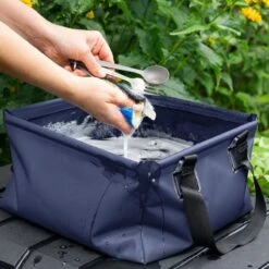 Seau Pliable Navaris - Capacité 15 Litres - Seau Carré Pour Le Camping, La Pêche Et Les Activités De Plein Air - Poubelle Pour La Vaisselle Et Le Linge - Blauw -Nettoyage Produits Boutique 1200x1200 1488
