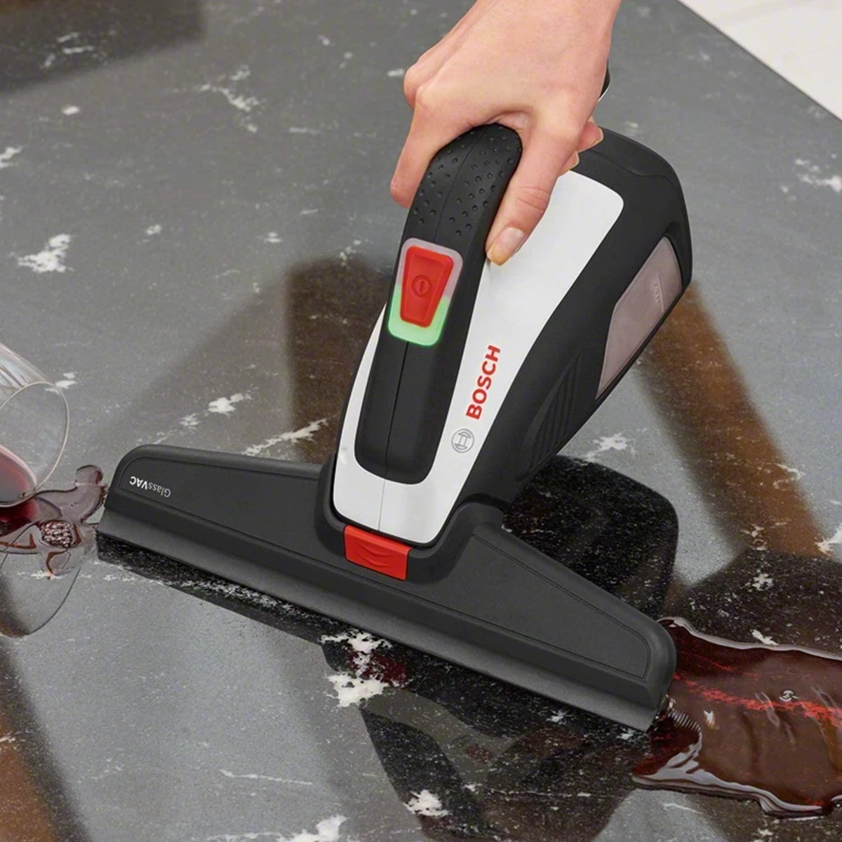 Bosch Home And Garden GlassVAC Nettoyeur De Vitres Avec Batterie, 7,2 W, Autonomie : Environ 35 Fenêtres, Dans La Boîte) 6 Bosch Home And Garden GlassVAC Nettoyeur De Vitres Avec Batterie, 7,2 W, Autonomie : Environ 35 Fenêtres, Dans La Boîte) – Image 4
