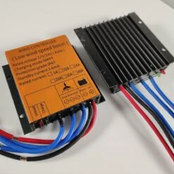 Aspirateur Balai INSE - Aspirateur Balai 3 En 1 - Avec Cordon - Aspirateur à Main - Filtre HEPA - Incl. 9 Accessoires De Vêtements Pour Bébé