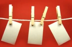 Épingles à Linge Mini | Épingles à Linge En Bois | Mini Chevilles | Clips Photo | Chevilles Photo | Petites Pinces à Linge | Mini Pinces à Linge En Bois | Mini Chevilles | Bois Vierge | 100 Pièces | Able Et Borret -Nettoyage Produits Boutique 1200x793 1