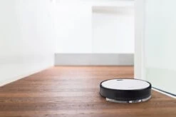 MEDION S30 SW - Aspirateur Robot - APP Et Alexa - Aspiration Et Nettoyage - Navigation Intelligente - 2 800 Pa - 140 Minutes - Blanc -Nettoyage Produits Boutique 1200x796 1