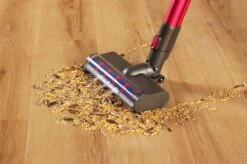 Swiss Pro+ Aspirateur-balai Sans Fil V12 Aspirateur-balai Sans Fil Avec Aspirateur à Main Eclairage LED Dans L'embout Forte Puissance D'aspiration 4 En 1 ! Qualité Suisse 36 Swiss Pro+ Aspirateur-balai Sans Fil V12 Aspirateur-balai Sans Fil Avec Aspirateur à Main Eclairage LED Dans L'embout Forte Puissance D'aspiration 4 En 1 ! Qualité Suisse -Nettoyage Produits Boutique 1200x799 53