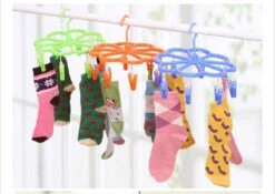 Borvat® |Cintres Pour étendoir à Linge Sale Avec 8 Pinces, Cintre Anti-gouttes Pour Sécher Les Sous-vêtements, Vêtements De Bébé, Chaussettes, Laiton, Serviette, Pantalon, Bonnet, écharpe, Couche, Gants -Nettoyage Produits Boutique 1200x851