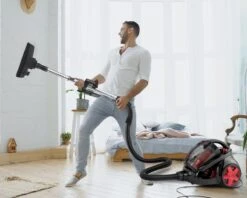 AG3000 - Aspirateur Sans Sac - 1000 Watt - Forte Puissance D'aspiration - Aspirateurs- Compact Et Léger - Silencieux - Facile à Utiliser -Nettoyage Produits Boutique 1200x963 2