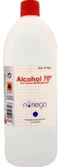 Désinfectez Votre Lieu De Travail, Votre école, Votre Maison Avec De L' Alcohol 70 - Pour Chaque Travail De Nettoyage