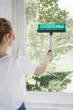 Genius Window Cleaner – Ensemble De 2 Pièces – Essuie-glace – Produits De Nettoyage – Raclette – Peau De Chamois -Nettoyage Produits Boutique 800x1200 12