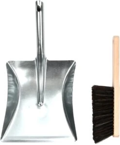 Esschert Design Sweeper And Tin - Balayeuse En Bois - Boîte Métallique - Utilisation Extérieure Et Intérieure -Nettoyage Produits Boutique 995x1200 3